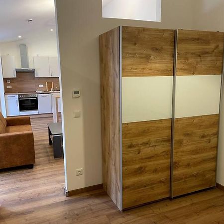 Apartment In Zentraler Lage Mit Privatparkplatz 格拉芬韦赫尔 外观 照片